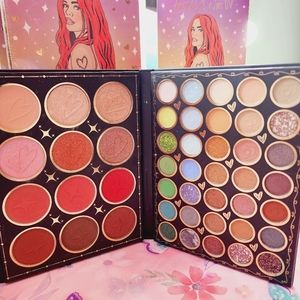 Karol G makeup pallete